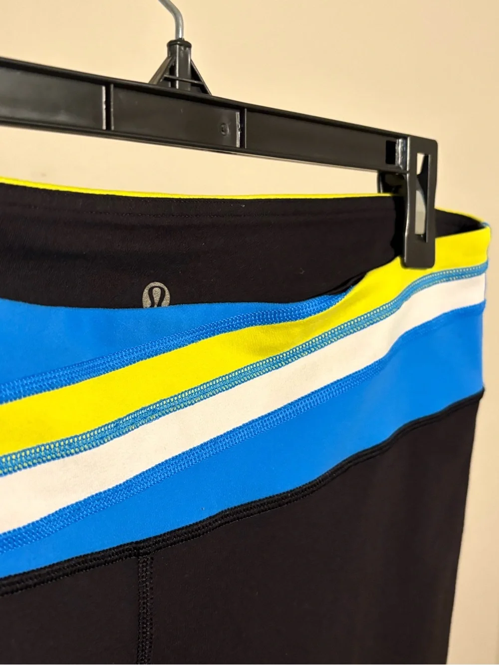lululemon Black Crop Leggings Blue Yellow White Striped Waistband Size 12